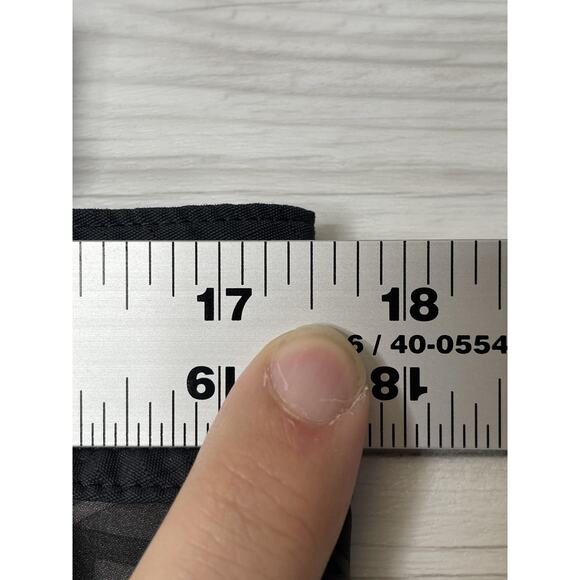 Reebok CrossFit Shorts Mens 35 Black Gray Board Shorts Training Pocket - Picture 3 of 8